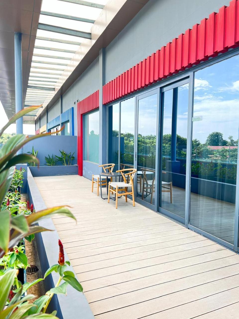 Hotel Ibis Styles Batam Nagoya Exterior foto